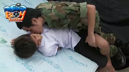 மற்றும் இராணுவம் தீய பெண்கள் XXX